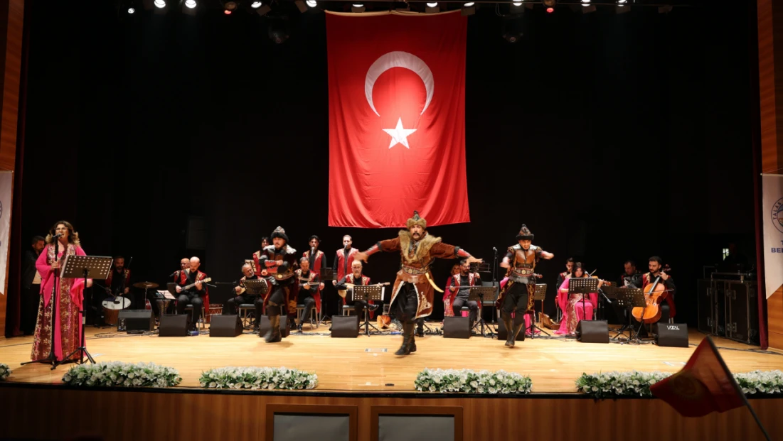 14 Ülkeden 54 Yazarın Katıldığı Kültür Şöleni Konserle Bitti