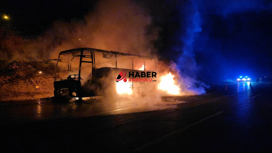 39 yolcusu bulunan otobüs alev alev yandı