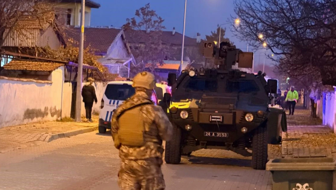 Erzincan’da Baba ve Oğlu Evde Ölü Bulundu