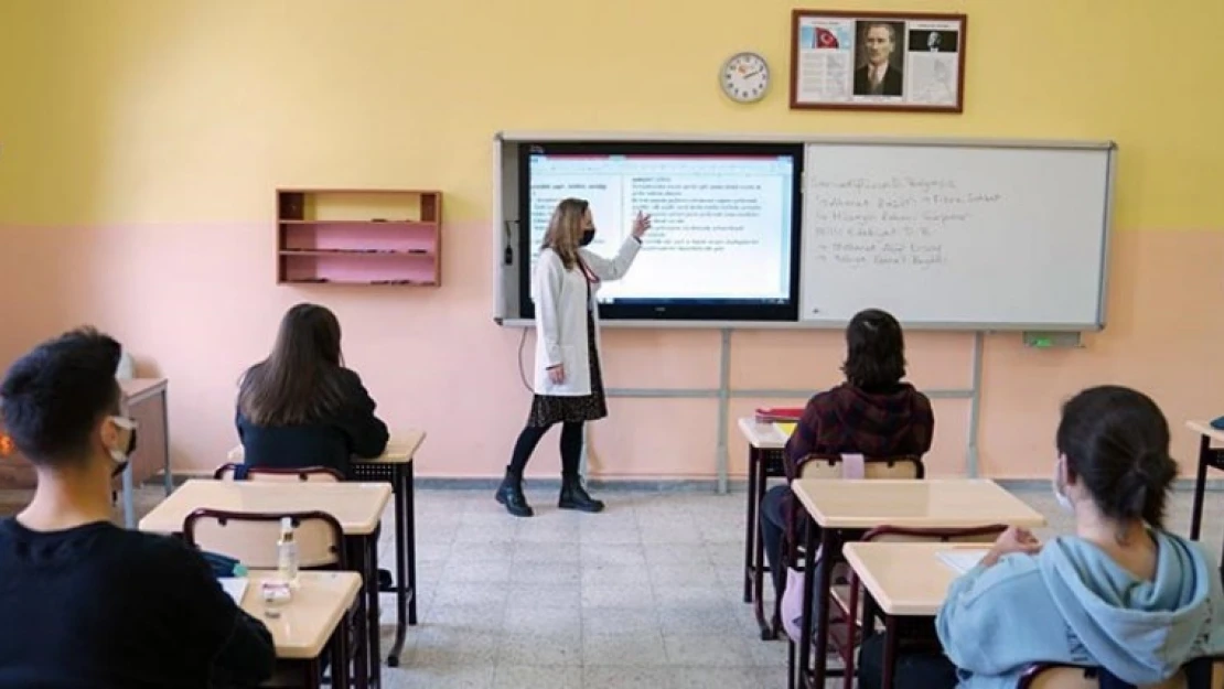 100 bin yeni öğretmen ihtiyacı hasıl oldu