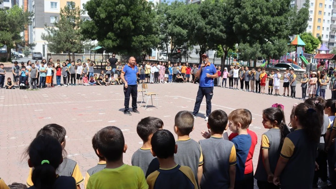 AFAD'dan miniklere  eğitim