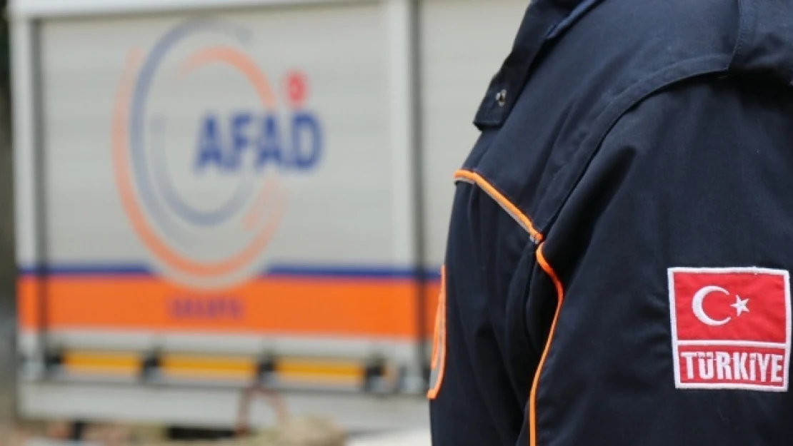 AFAD, ek binasında çıkan yangının kısa sürede söndürüldüğünü açıkladı