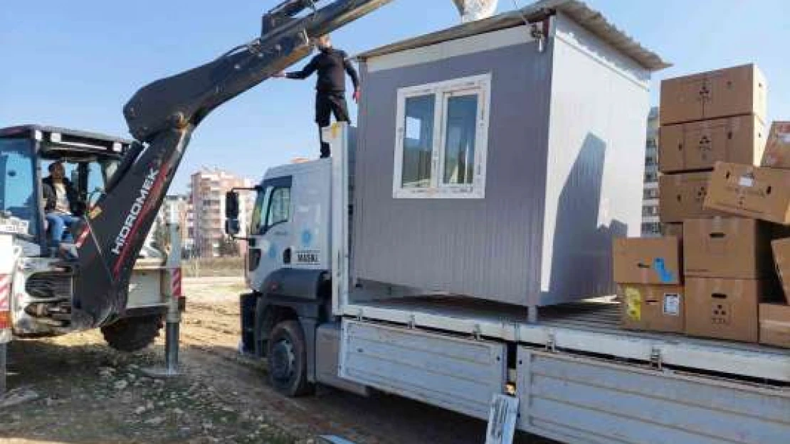 Afetzedeler için ihtiyaç malzemeleri teknoloji tabanlı uygulamalarla hızla toplanıyor