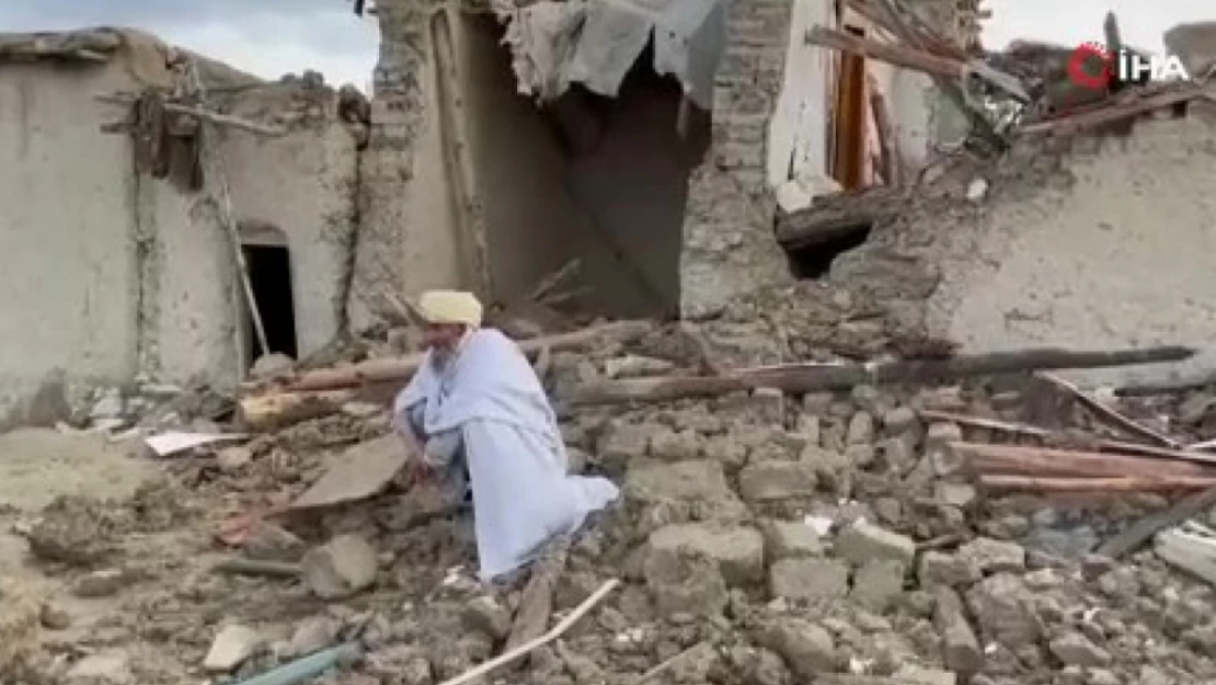 Afganistan'da 6.3 büyüklüğünde deprem