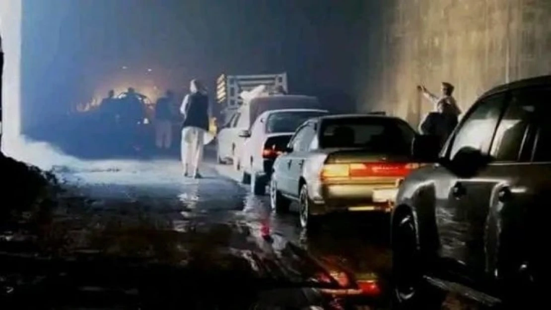 Afganistan'da yakıt tankeri tünelde patladı: 19 ölü, 32 yaralı