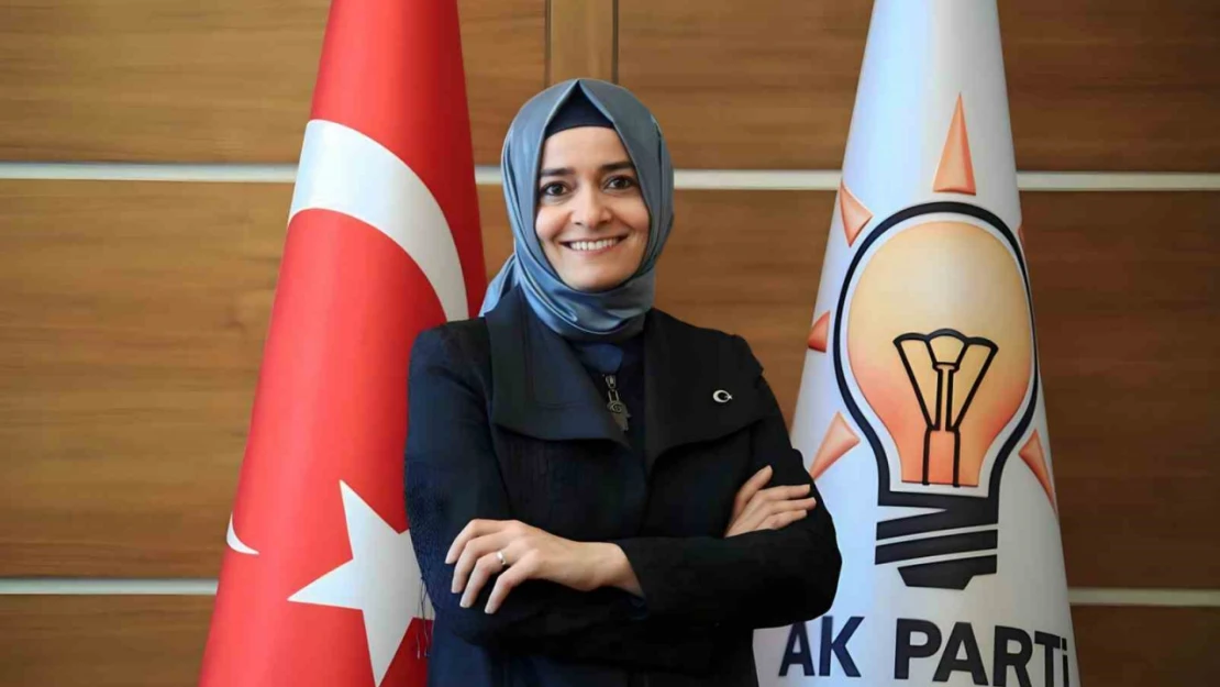 AK Parti'de Fatma Betül  Sayan Kaya MYK üyesi olarak seçildi