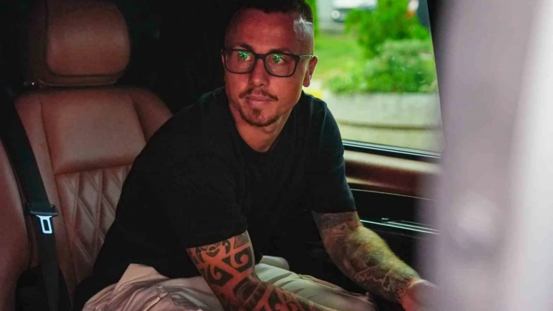 Angelino, İstanbul'a geldi