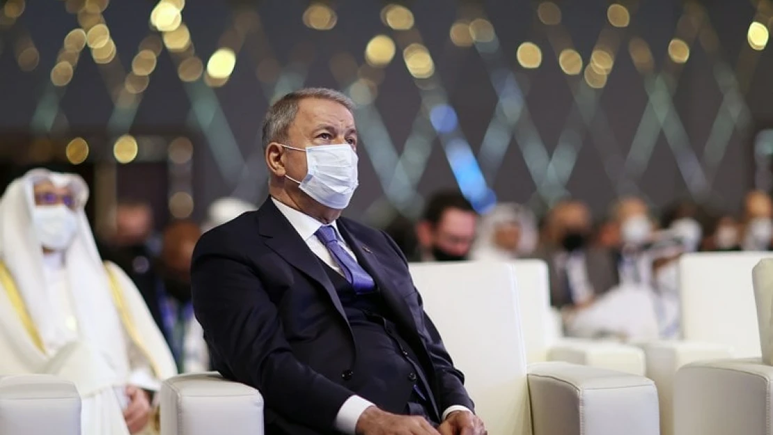 Bakan Hulusi Akar, Doha'da.