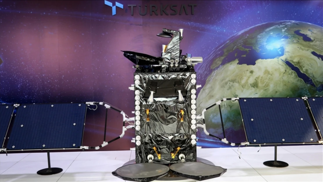 Bakan Kacır TURKSAT-6A'nın uzaya fırlatılacağı tarihi açıkladı