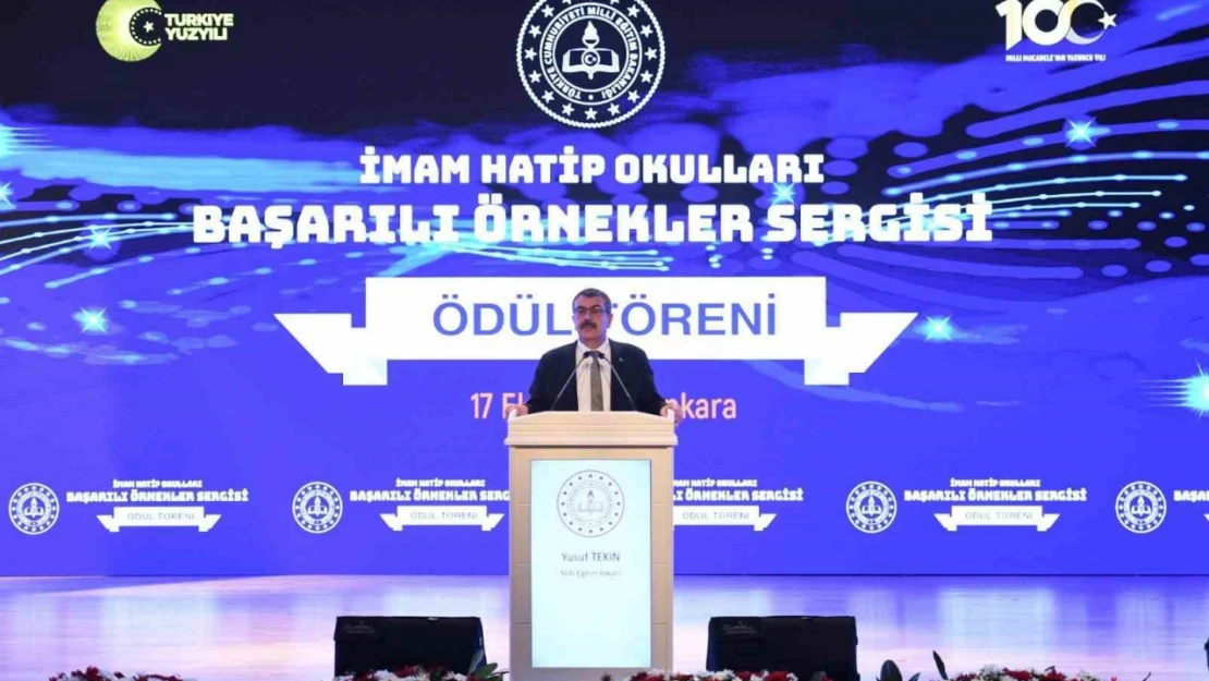 Çocuklarımızın önce ana dilini, ana dil becerilerini geliştirmelerini arzu ediyoruz