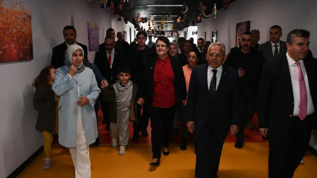 Bakan Yanık'tan Başkan Büyükkılıç'a "örnek proje" teşekkürü