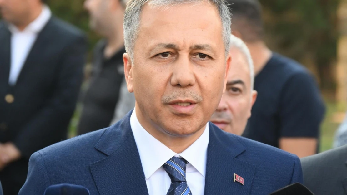 Bakan Yerlikaya: İzmir'de düzensiz göçmenlere konaklama imkanı sağlayan 35 otele işlem yapıldı