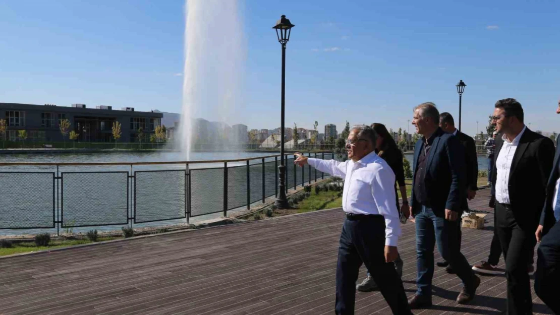 Başkan Büyükkılıç: 'Millet Bahçemiz Cumhuriyet Bayramı'mızda açılıyor'