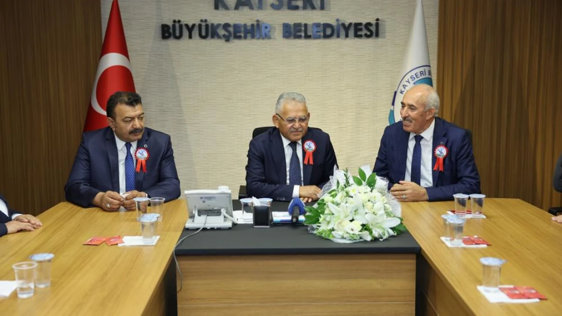 Başkan Büyükkılıç'a Ahilik kutlama heyetinden ziyaret