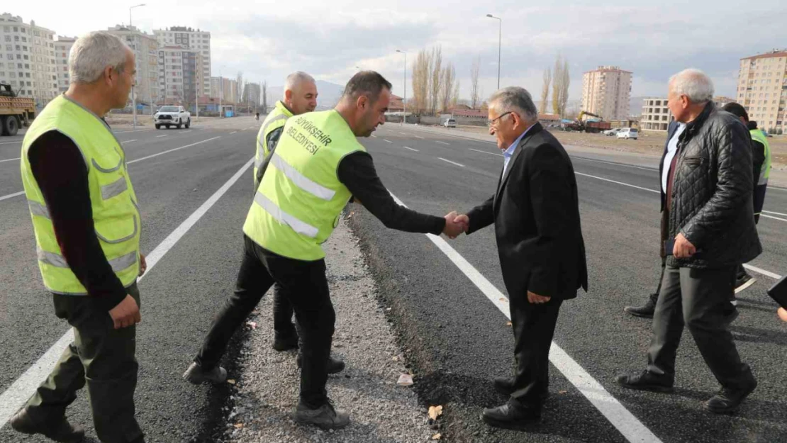 Başkan Büyükkılıç, OSB'ye ulaşımda nefes olacak yeni yolu trafiğe açtı