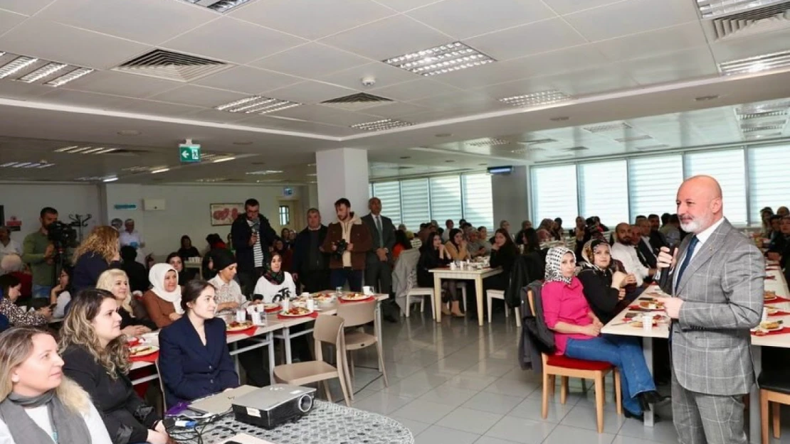 Başkan Çolakbayrakdar, Kadınlar bir gün değil, her gün kıymetlidir