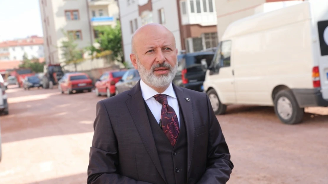 Başkan Çolakbayrakdar 'Mithatpaşa'yı yeniliyoruz ve adeta mahallenin tozunu attıracağız'