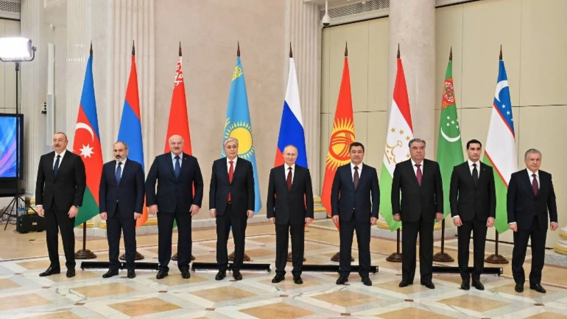 BDT ülkeleri liderleri Rusya'da bir araya geldi