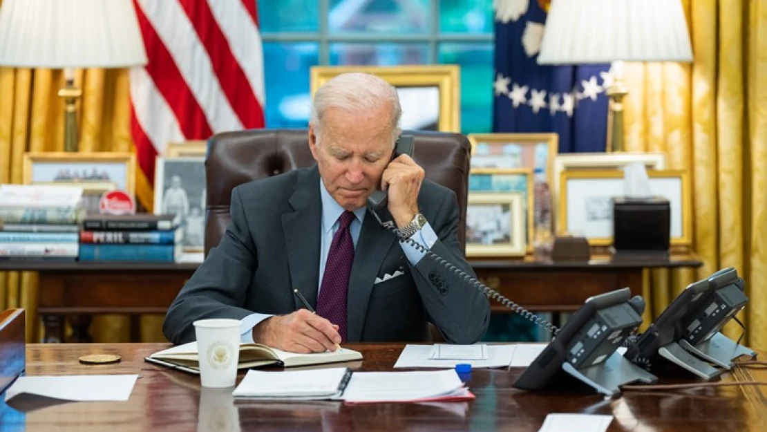 Biden'ın Zelenskiy ile yaptığı telefon görüşmesinde öfkelendiği iddia edildi