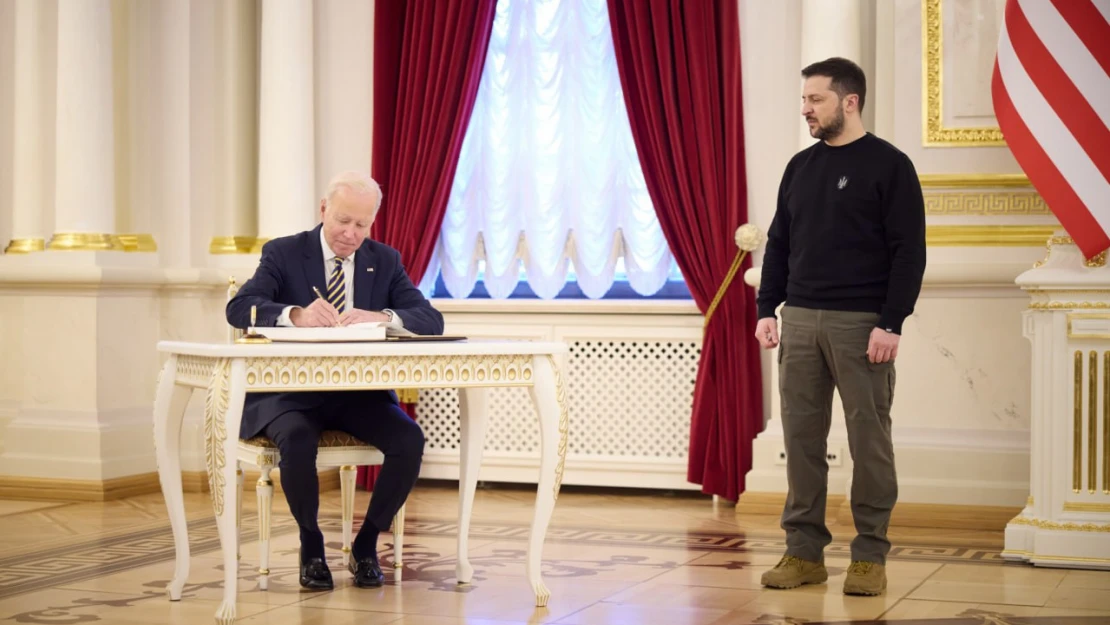 Biden ve Zelenskiy, Beyaz Saray'da bir araya geldi