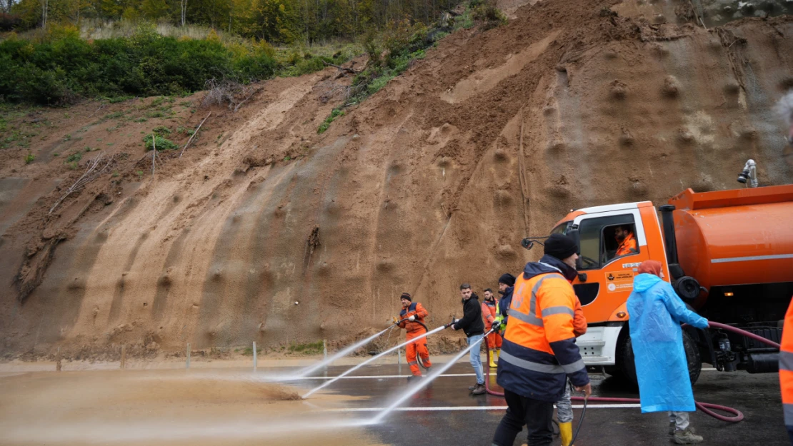 Bolu Dağı Tüneli İstanbul istikameti trafiğe açıldı