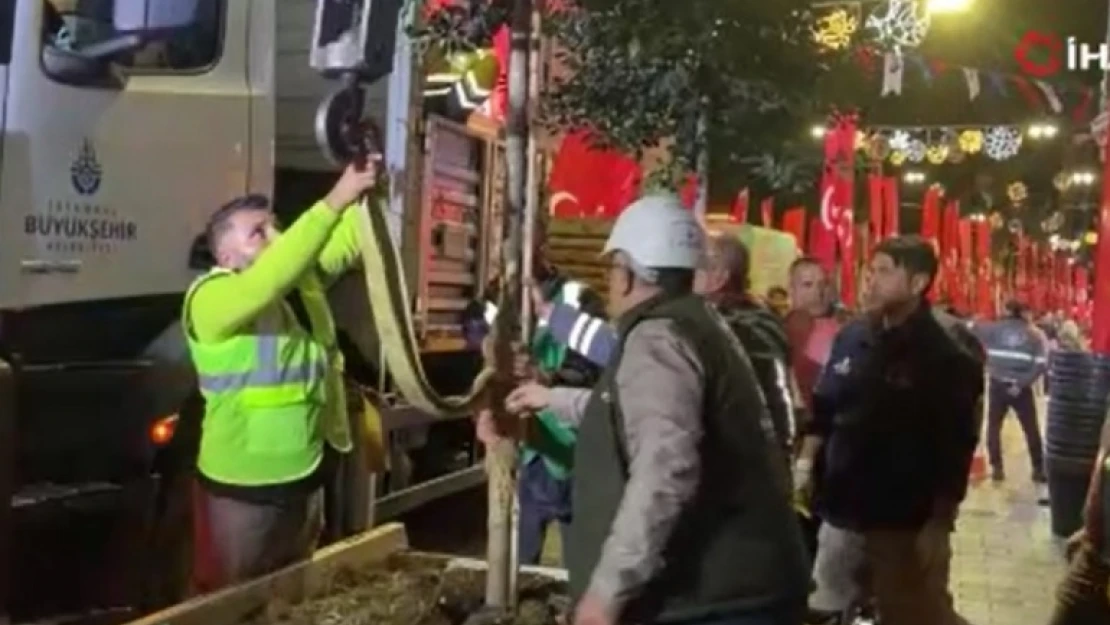 Bombalı saldırı sonrası beton saksılar İstiklal Caddesi'nden kaldırılıyor