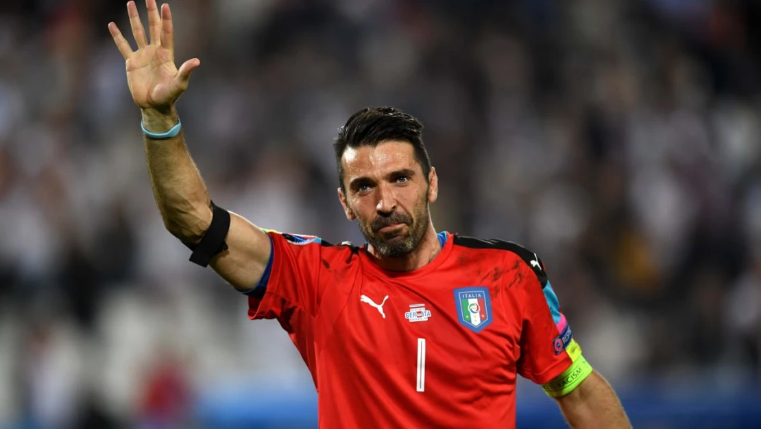 Buffon, 45 yaşında futbola veda etti