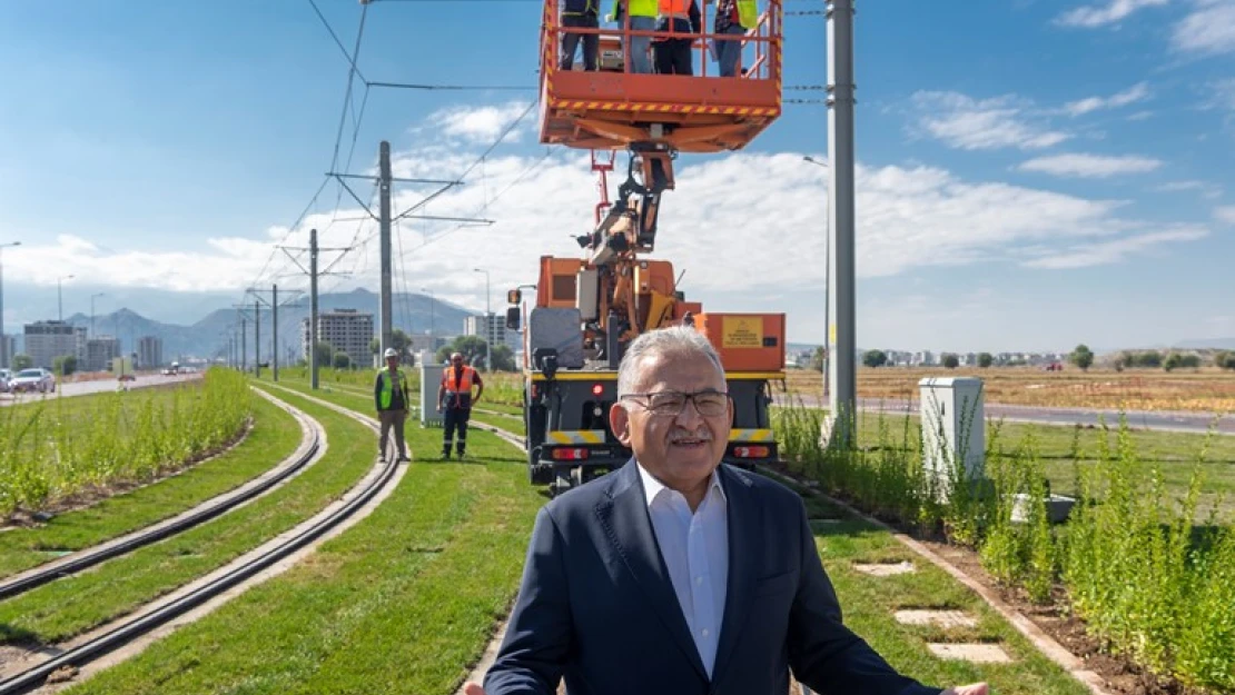 Büyükkılıç: 'Tramvay hattına 120 bin  fidan dikiyoruz'