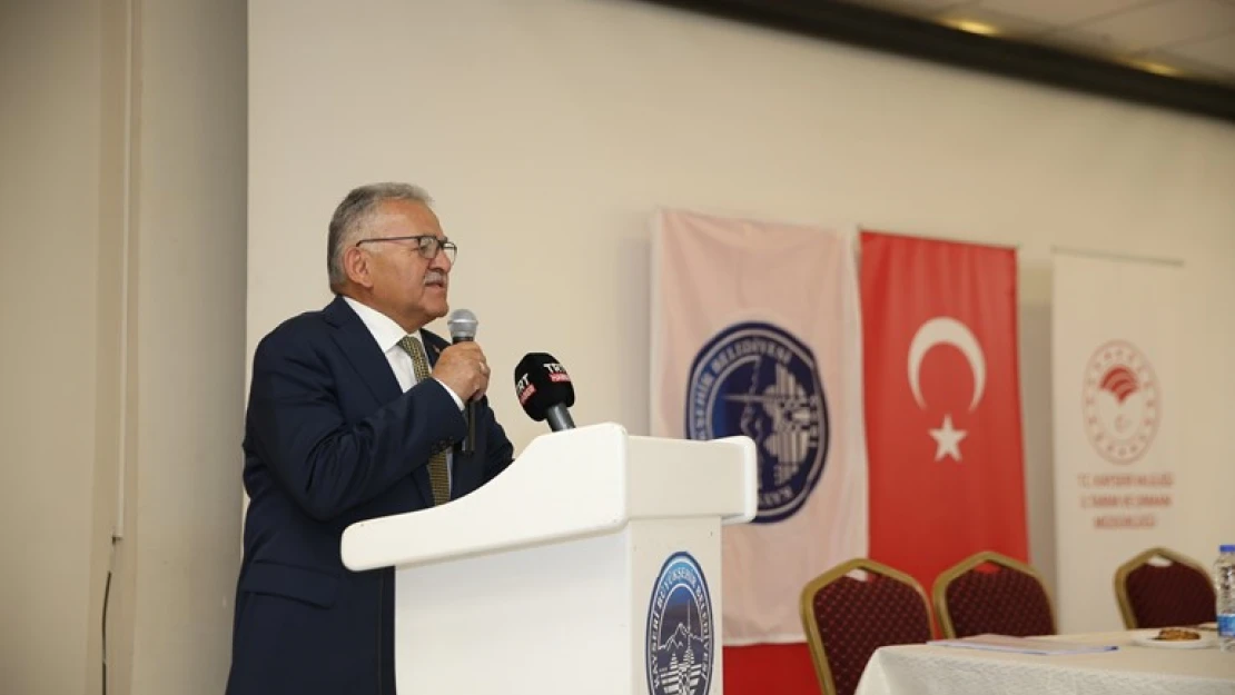 Büyükşehir 3 bin 200 koyunun dağıtımına başladı