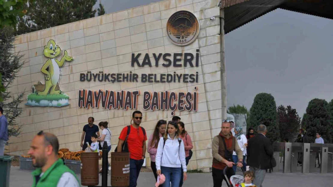 Büyükşehir Hayvanat Bahçesini Kurban Bayramı'nda 65 bin kişi ziyaret etti