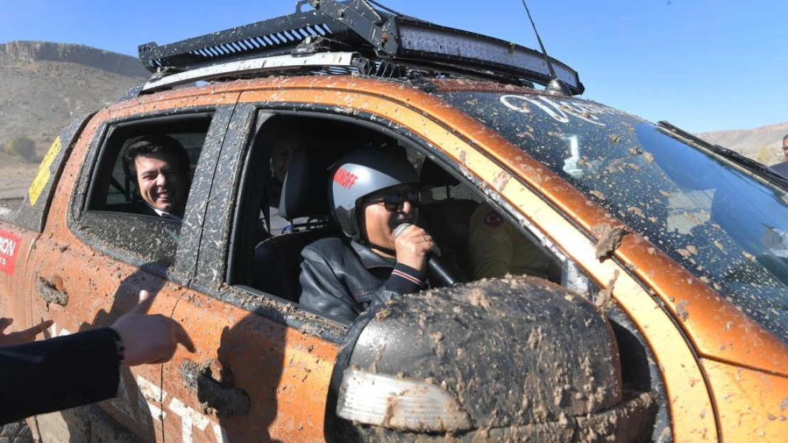 Büyükşehir'in off-road festivaline 60 ilden 250 araç katıldı