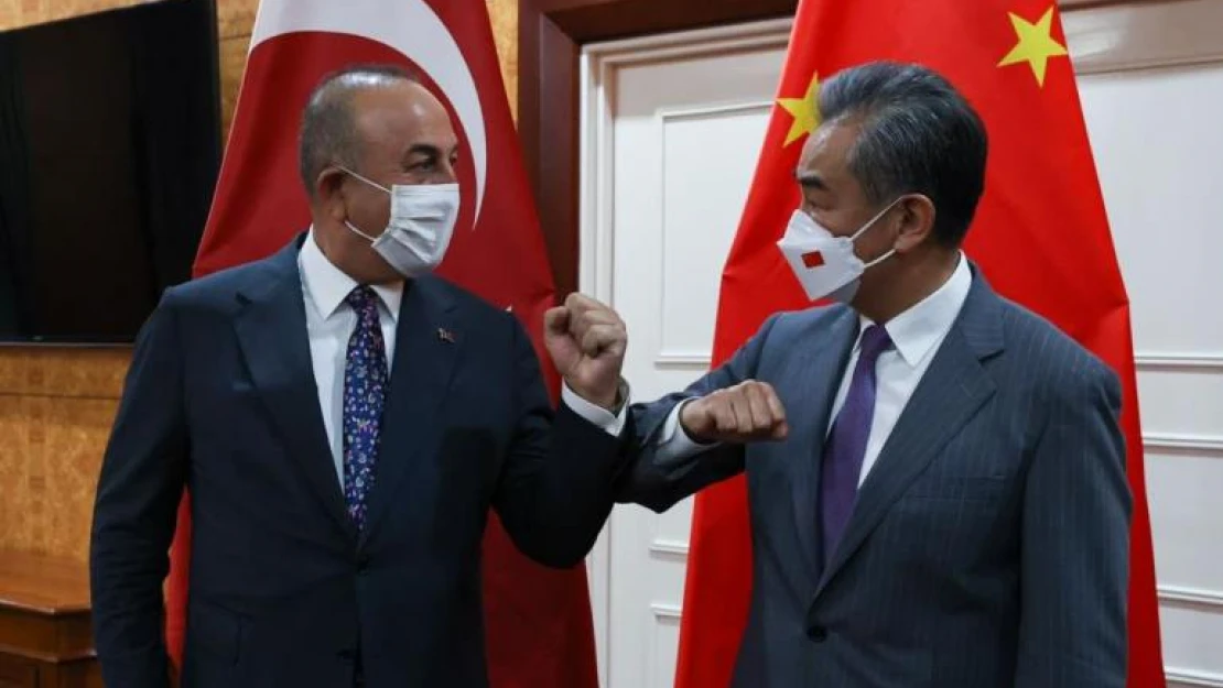 Çavuşoğlu, Çinli mevkidaşı Wang Yi ile görüştü