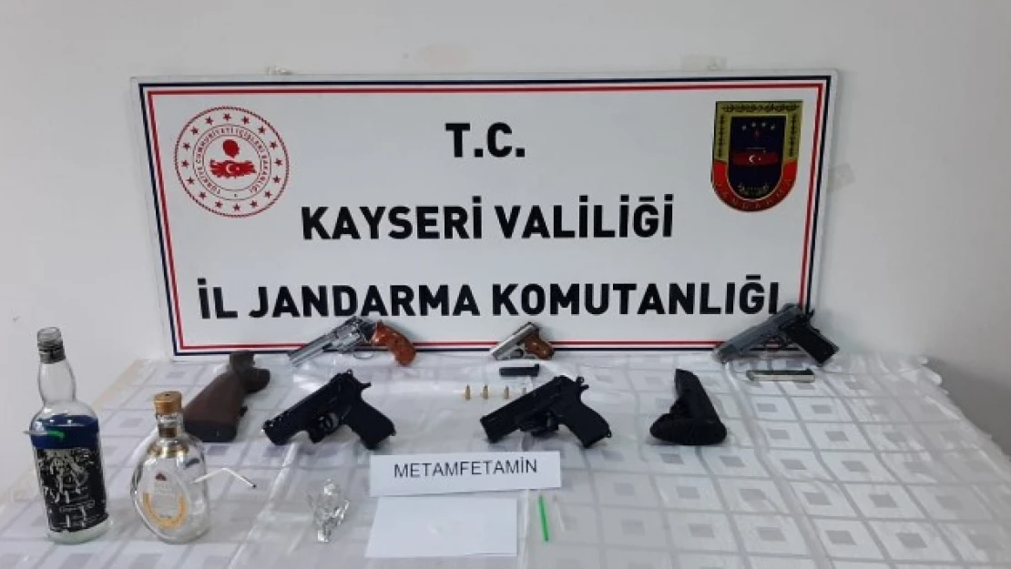 Cephane gibi iş yerine jandarmadan operasyon