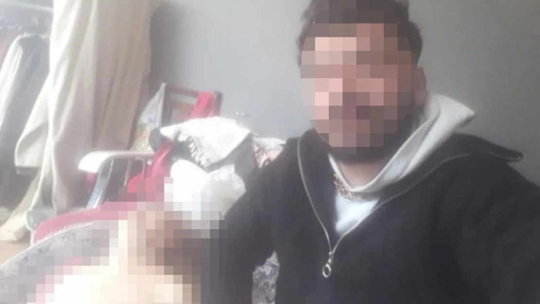 Cesedin yanında selfie çekip sosyal medyadan paylaşmış