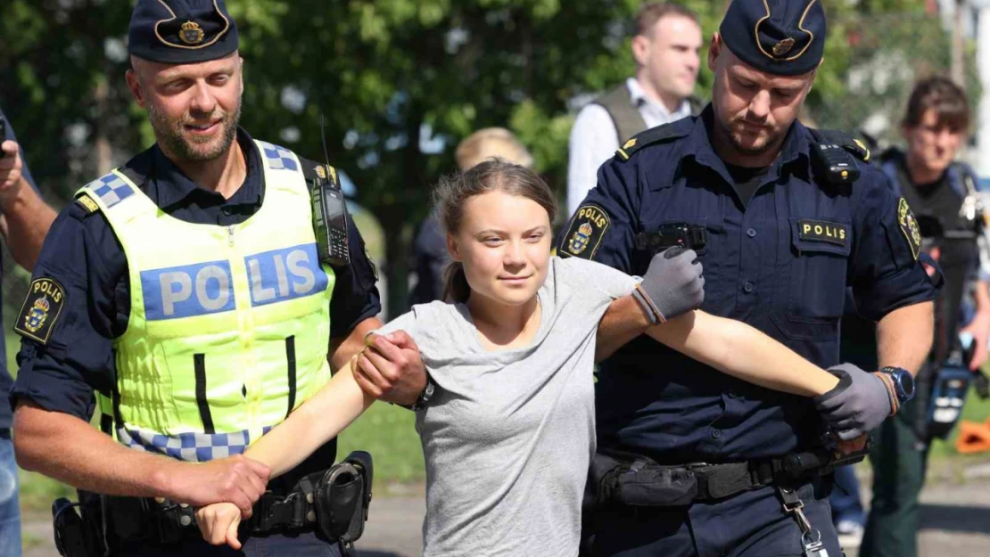 Çevre aktivisti Thunberg'e 2 ayda 2'inci polise itaatsizlik suçlaması