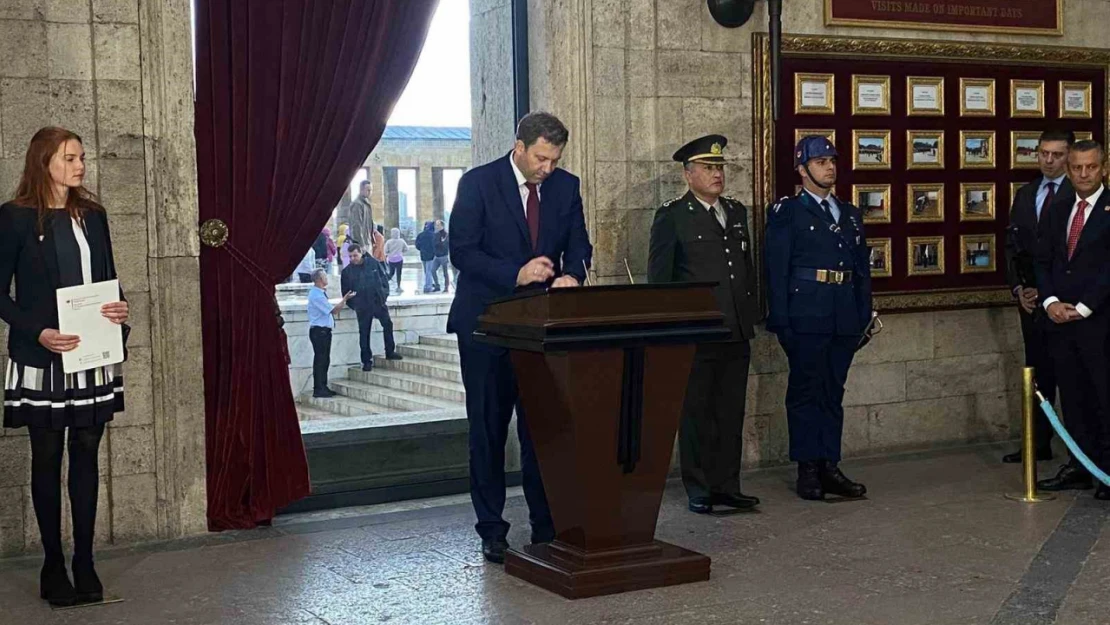 CHP lideri Özel ve SPD Eş Genel Başkanı Lars Klingbeil'den Anıtkabir'e ziyaret