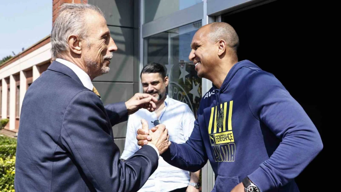 Christoph Daum: 'Umuyorum ki Fenerbahçe şampiyon olacak'