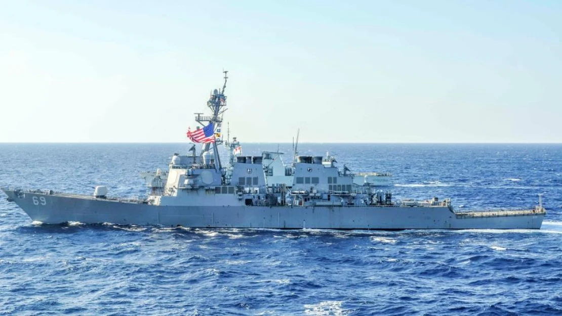 Çin: ABD savaş gemisi izinsiz karasularımıza girdi