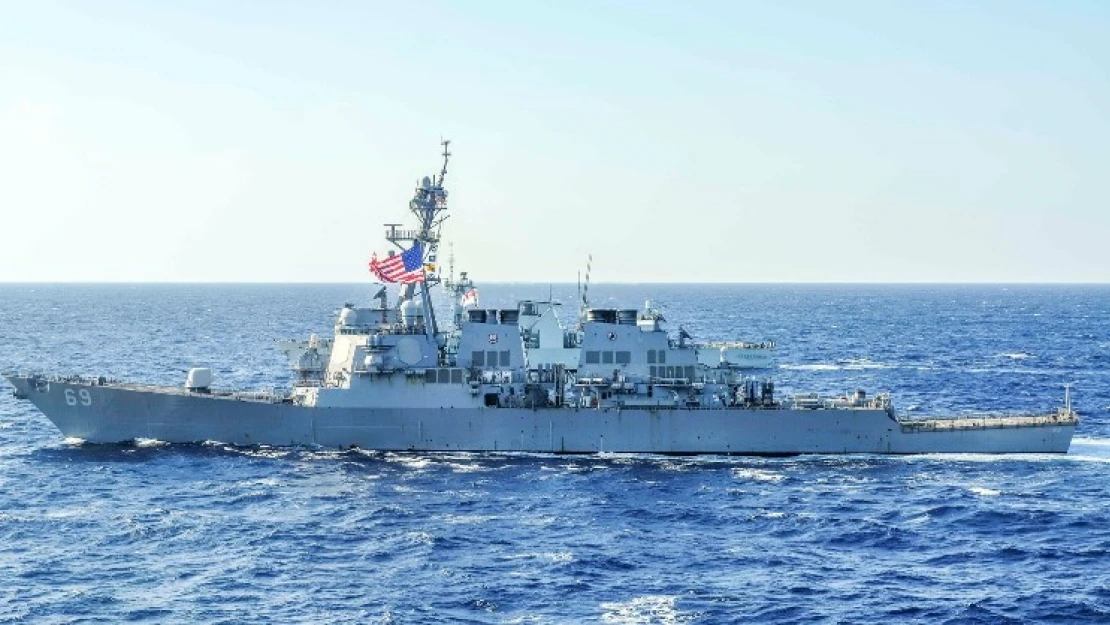 Çin: ABD savaş gemisi karasularımıza girdi