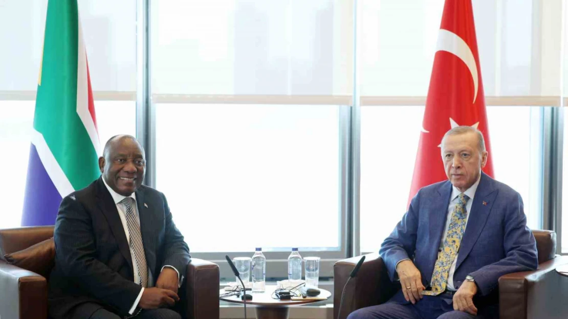 Cumhurbaşkanı Erdoğan, Güney Afrika Cumhurbaşkanı Ramaphosa ile bir araya geldi