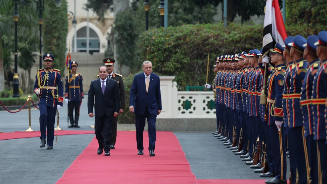 Cumhurbaşkanı Erdoğan, İttihadiye Sarayı'nda resmi törenle karşılandı