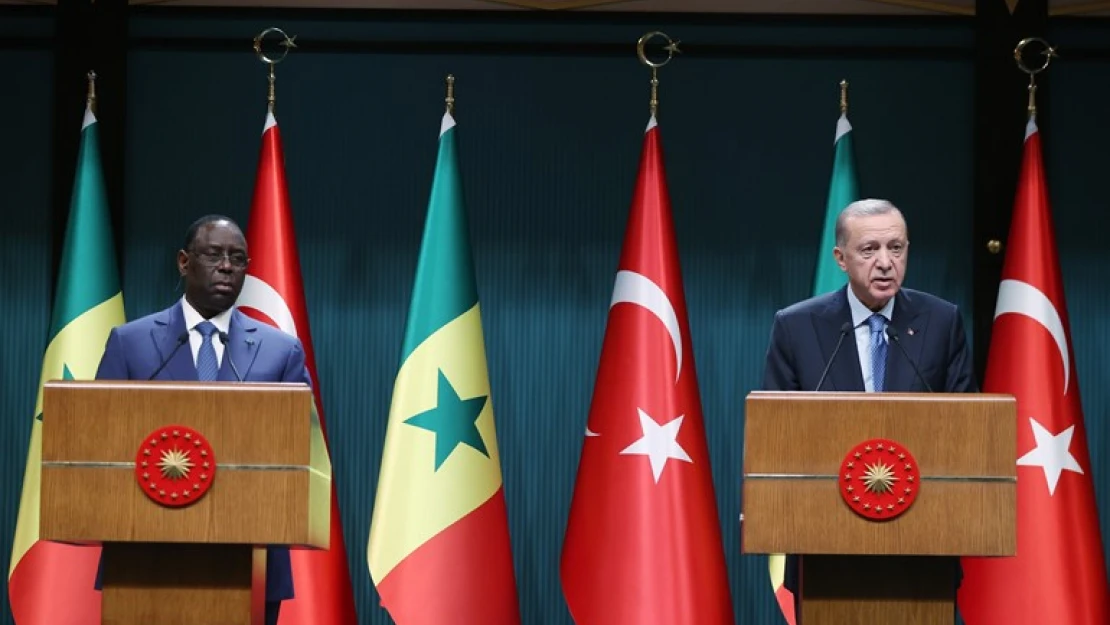 Cumhurbaşkanı Erdoğan: &quotSenegal ile ikili ticaret hacmimizi en kısa sürede bunu 1 milyar dolara çıkarmayı hedefliyoruz"