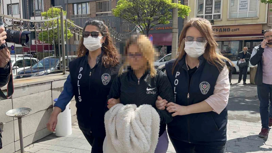 Depremzedelere hakaret eden kadın 'Cumhurbaşkanı'na hakaret' suçundan gözaltına alındı