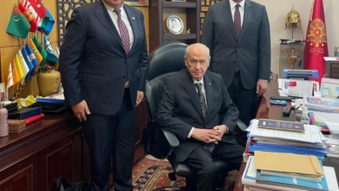 Ersoy MHP'ye üye oldu