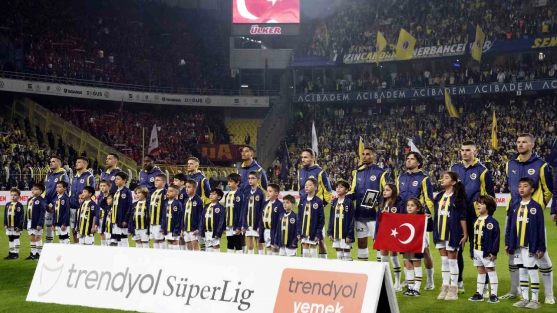 Fenerbahçe'de derbide 7 yeni isim