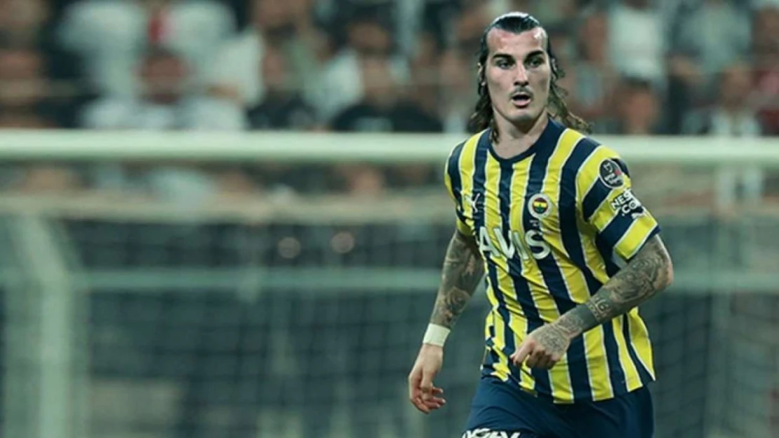 Fenerbahçe'nin savunma oyuncusu Çağlar Söyüncü, İstanbulspor maçında yaşadığı sakatlık nedeniyle A Milli Takım kadrosundan çıkarıldı.