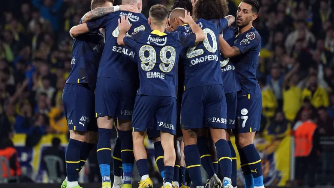 Fenerbahçe seriye bağladı