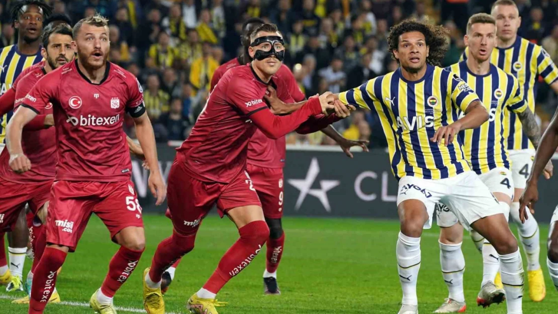 Fenerbahçe, Sivasspor deplasmanında