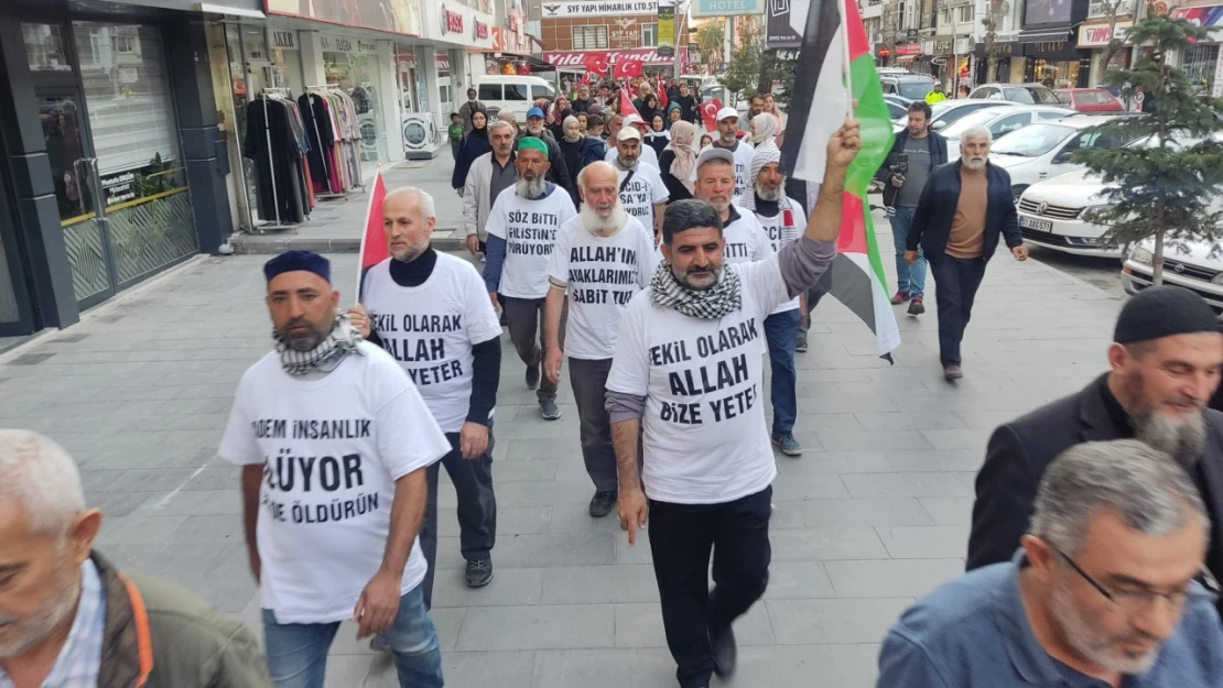 Filistin'e doğru yürüyen gruba Niğde'den de katılanlar oldu