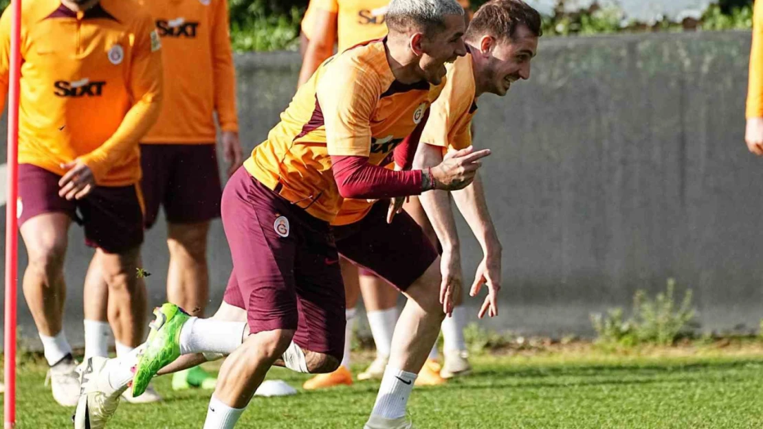 Galatasaray, Fenerbahçe maçı hazırlıklarını sürdürdü